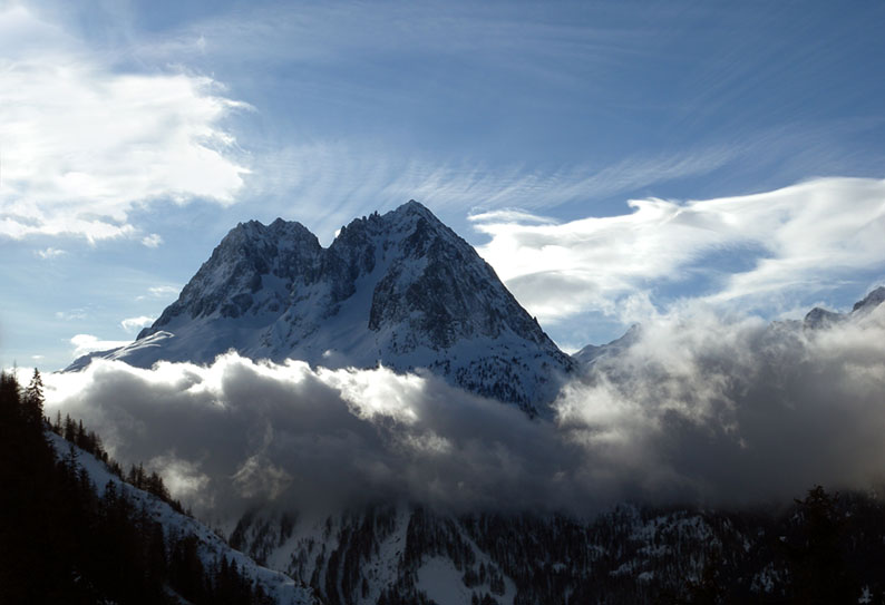 Massif des Aiguilles rouges Sommets et nuages